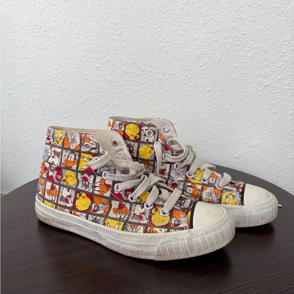 Women’s Multicolor Looney Toons High-Top Sneakers